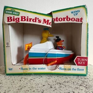 Vintage Rare HTF 1992 Sesame Street Big Bird’s Motorboat Wind Up Toy ILLCO